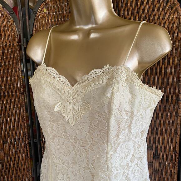 Size XS-S//Vintage 90s Spaghetti Strap Lace Wedding Dress - Picture 3 of 9